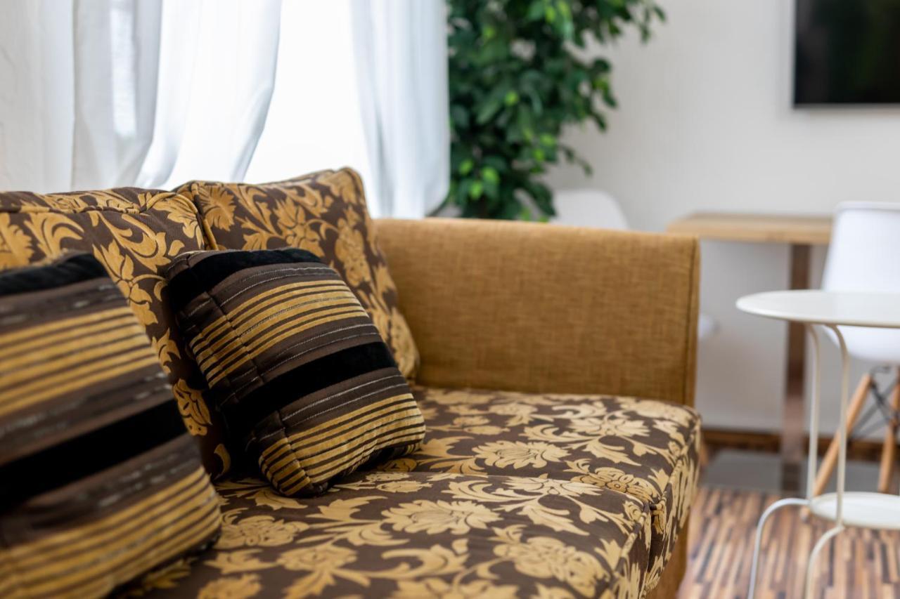 Palac Daun - Studio Apartments ซนอยโม ภายนอก รูปภาพ