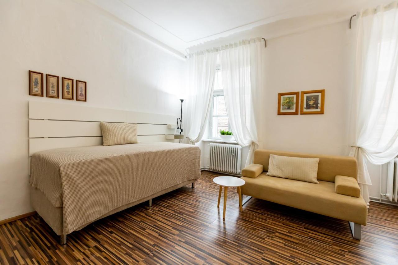 Palac Daun - Studio Apartments ซนอยโม ภายนอก รูปภาพ