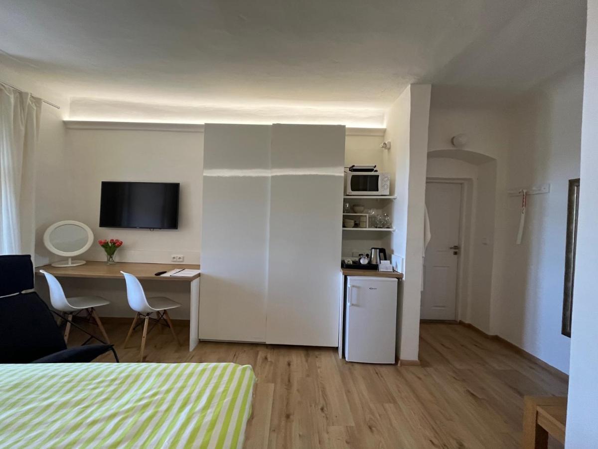 Palac Daun - Studio Apartments ซนอยโม ภายนอก รูปภาพ