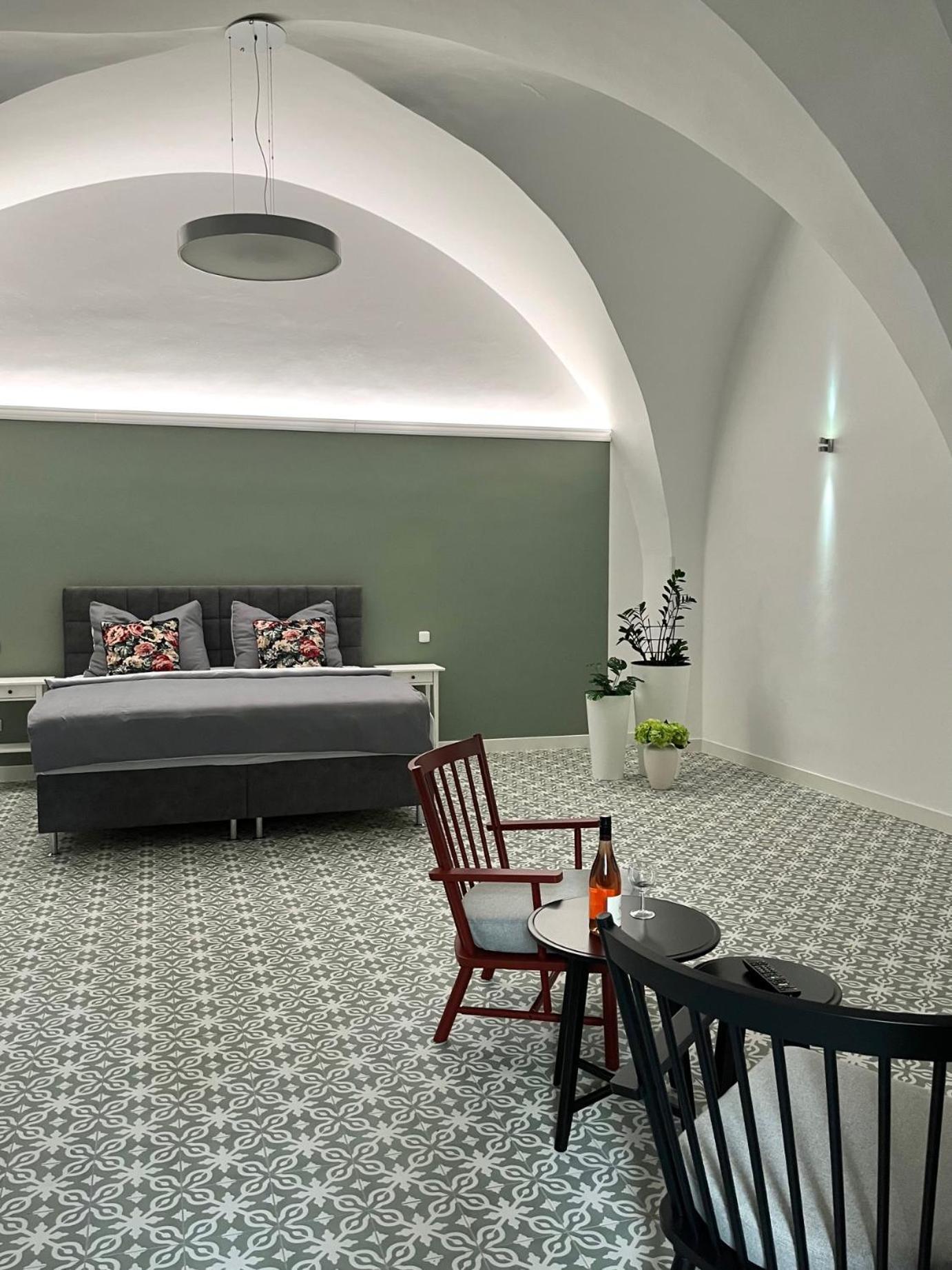 Palac Daun - Studio Apartments ซนอยโม ภายนอก รูปภาพ