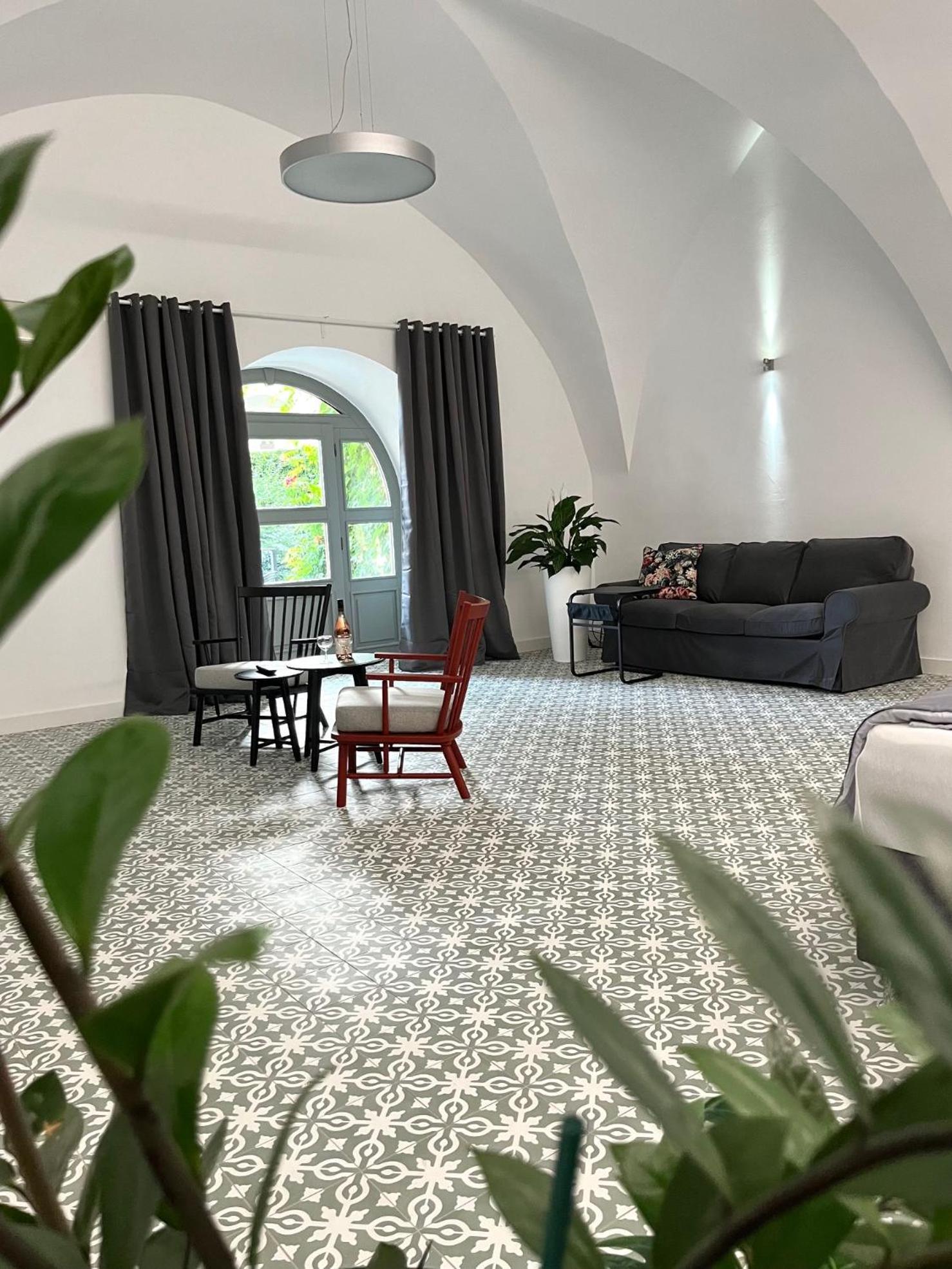 Palac Daun - Studio Apartments ซนอยโม ภายนอก รูปภาพ