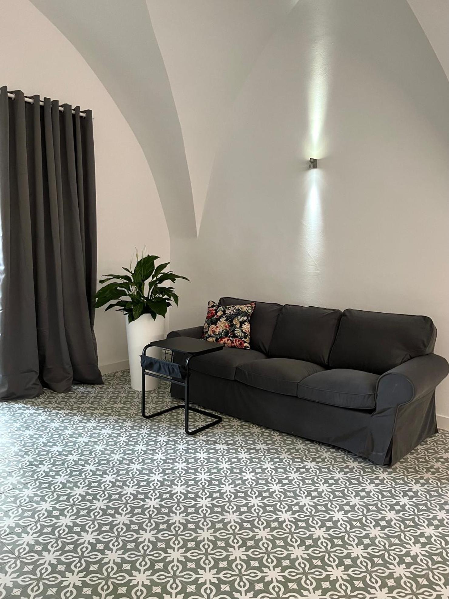 Palac Daun - Studio Apartments ซนอยโม ภายนอก รูปภาพ
