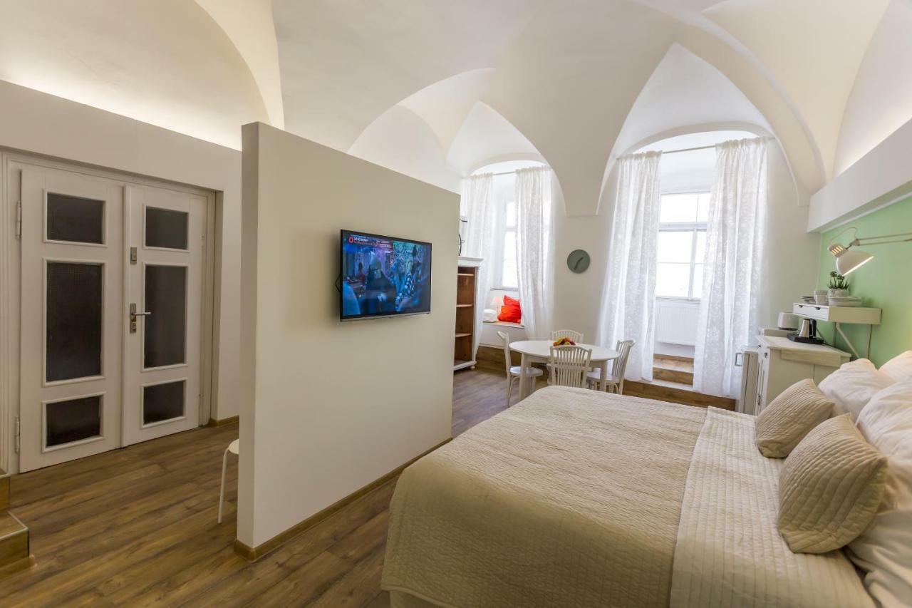 Palac Daun - Studio Apartments ซนอยโม ภายนอก รูปภาพ